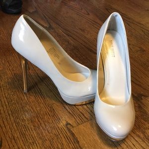 Nine West Nude Heels size 6 1/2